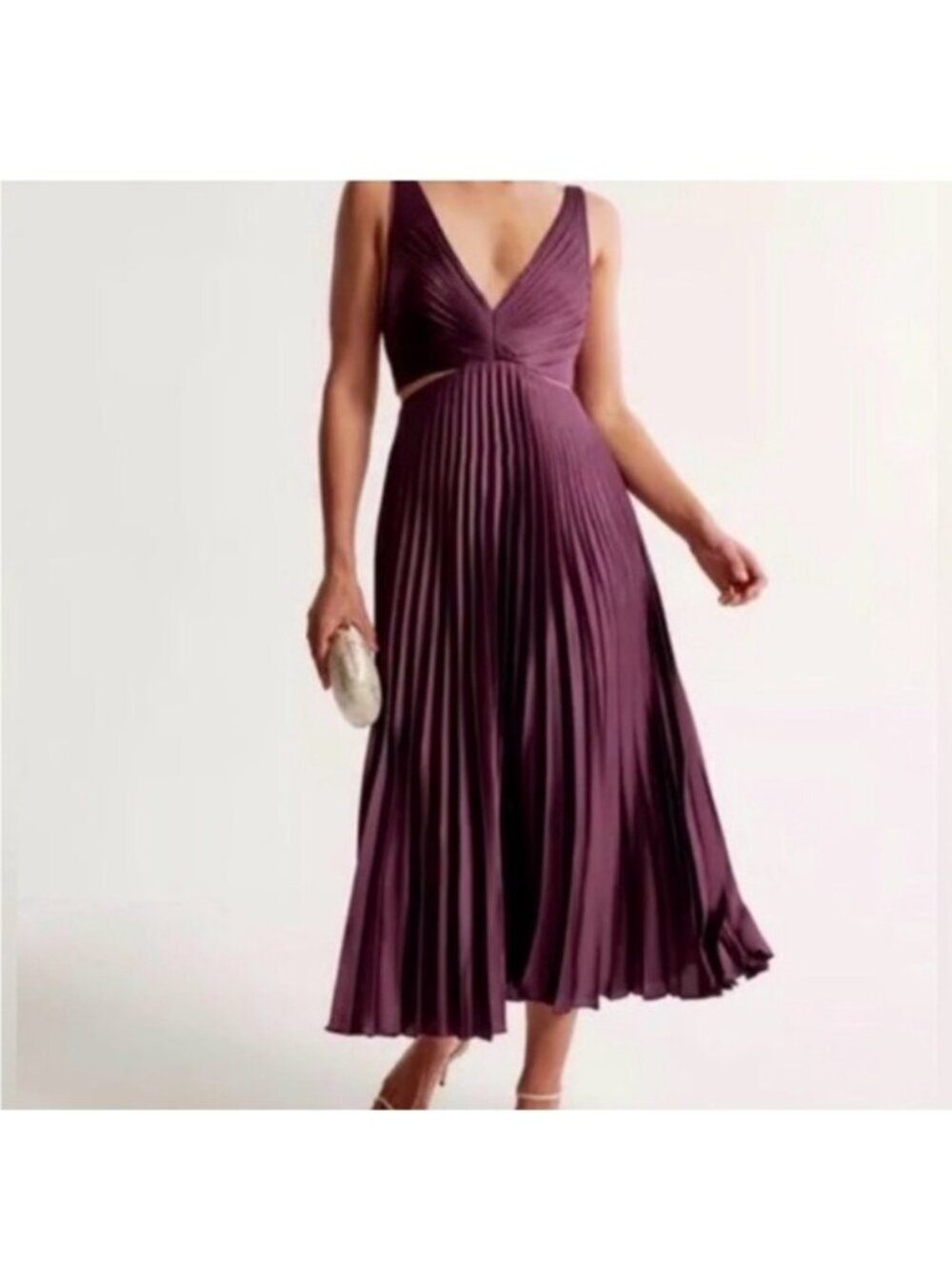 Plunging V-Neck Pleated Midi Dress in Plum